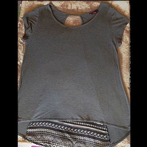 Grey High-Low Style Top W/Aztec Pattern Sheer Back
